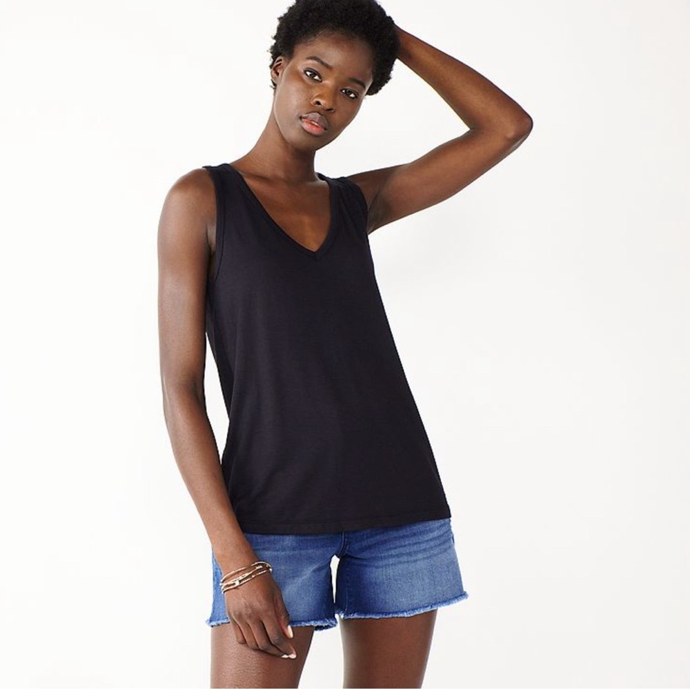 Nine West Black V-Neck Sleeveless Top